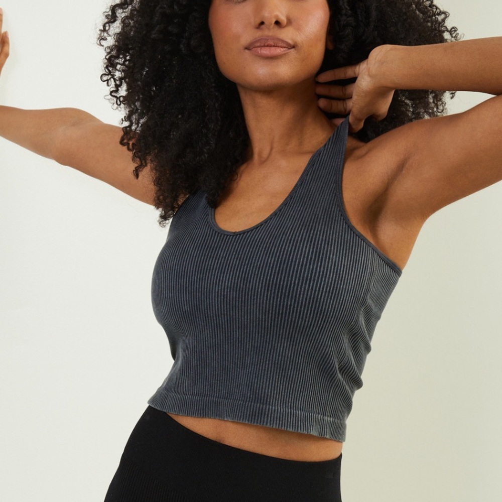As revival speed tank in grey